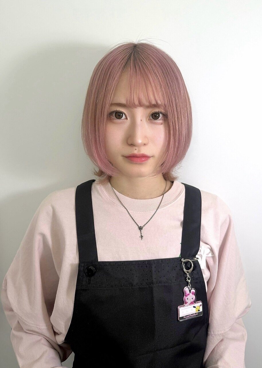 ネイリスト 吉田